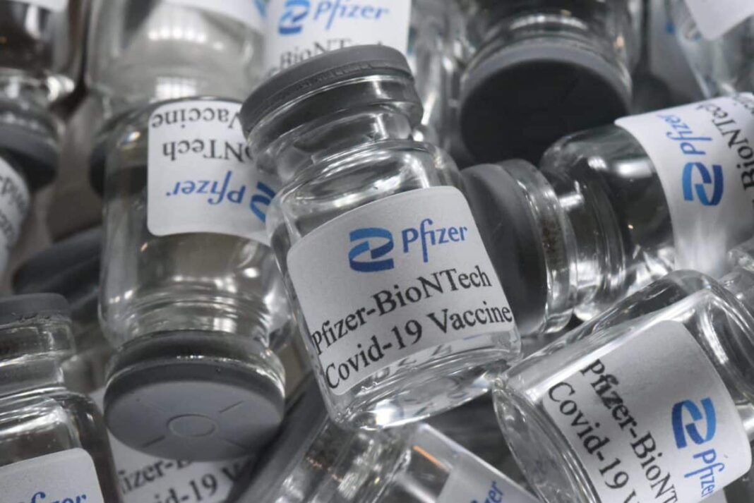 Vaccino Pfizer, nelle prossime 24 ore in arrivo un milione di dosi Vaccino Pfizer, nelle prossime 24 ore in arrivo un milione di dosi