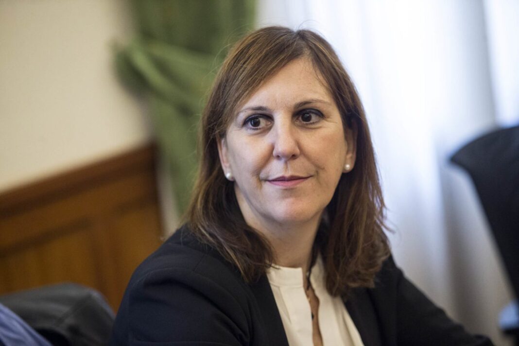 Zedda (vicepresidente Sardegna): “Vaccini non ci arrivano. Draghi? Chiediamo più confronto” Zedda (vicepresidente Sardegna): “Vaccini non ci arrivano. Draghi? Chiediamo più confronto”