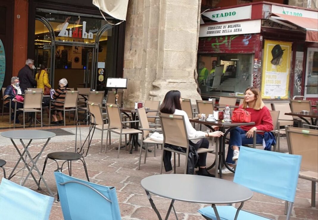 Covid, le Regioni presentano al Governo proposta di revisione dei parametri Covid, le Regioni presentano al Governo proposta di revisione dei parametri