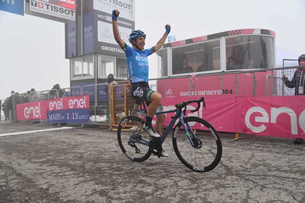 Giro d’Italia, Lorenzo Fortunato vince la tappa dello Zoncolan Giro d’Italia, Lorenzo Fortunato vince la tappa dello Zoncolan