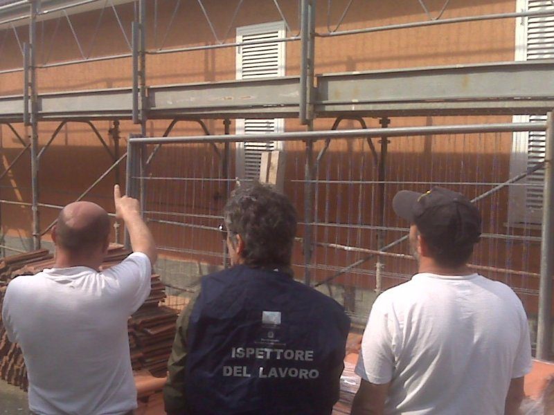 ISPETTORATO TERRITORIALE DEL LAVORO DI TERNI E RIETI 1 ispettore del lacoro edilizia 3 2