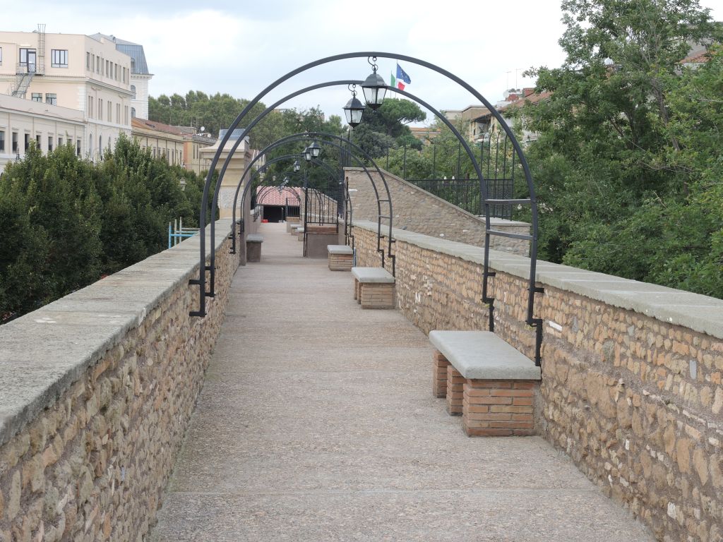 Camminamento viale Pretoriano 2