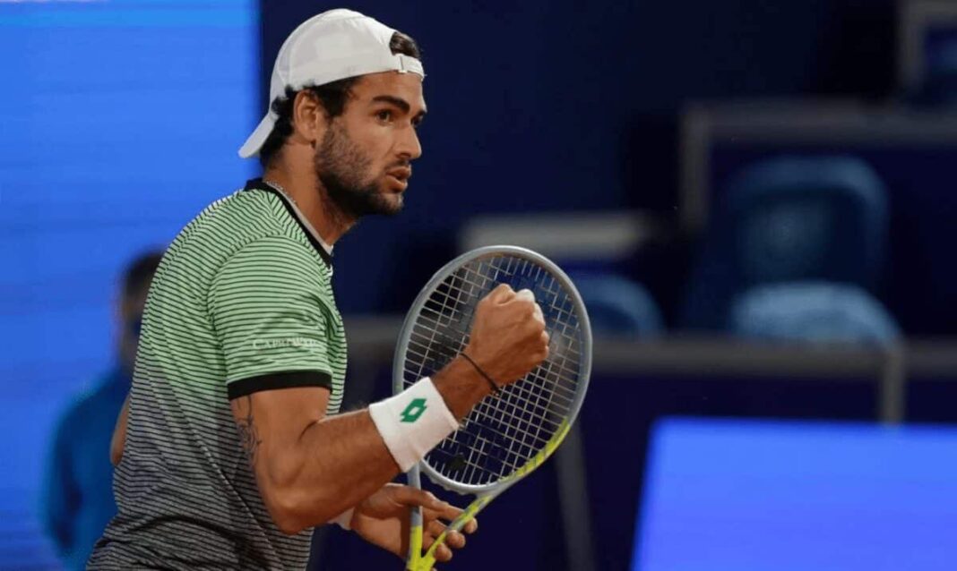 Berrettini è nella storia: il tennista romano è il primo italiano in finale a Wimbledon Berrettini è nella storia: il tennista romano è il primo italiano in finale a Wimbledon
