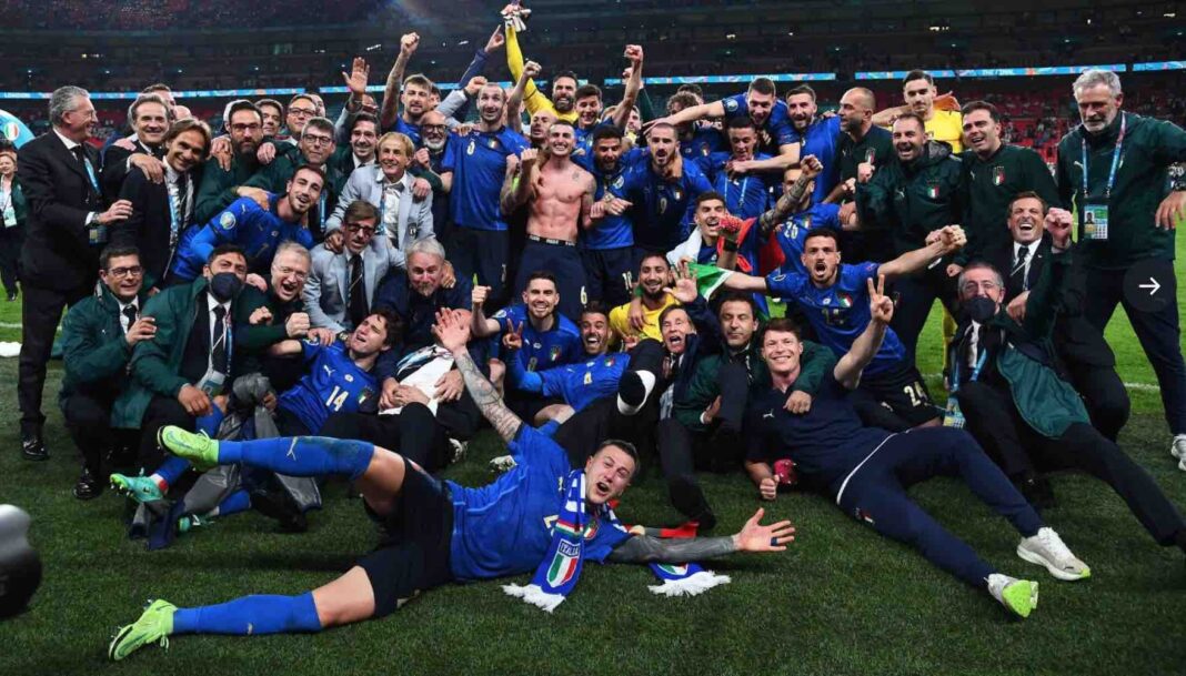 Incredibile Italia, battuta l’Inghilterra ai rigori: campione d’Europa dopo più di 50 anni Incredibile Italia, battuta l’Inghilterra ai rigori: campione d’Europa dopo più di 50 anni