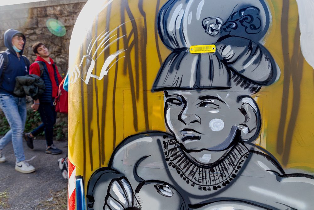 GAU 2021: la Divina Commedia diventa Street Art sulle campane del vetro di Roma 1 Tito canto 6