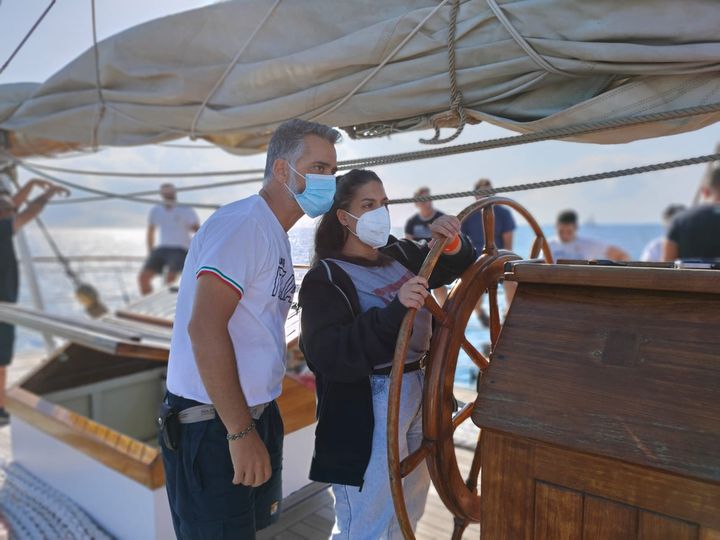 Nave Italia, Sottosegretario Pucciarelli: da 15 anni Marina Militare e Yacht Club Italiano insieme per aiutare i più fragili grazie alla cultura del mare e della navigazione 2 Nave Italia 1