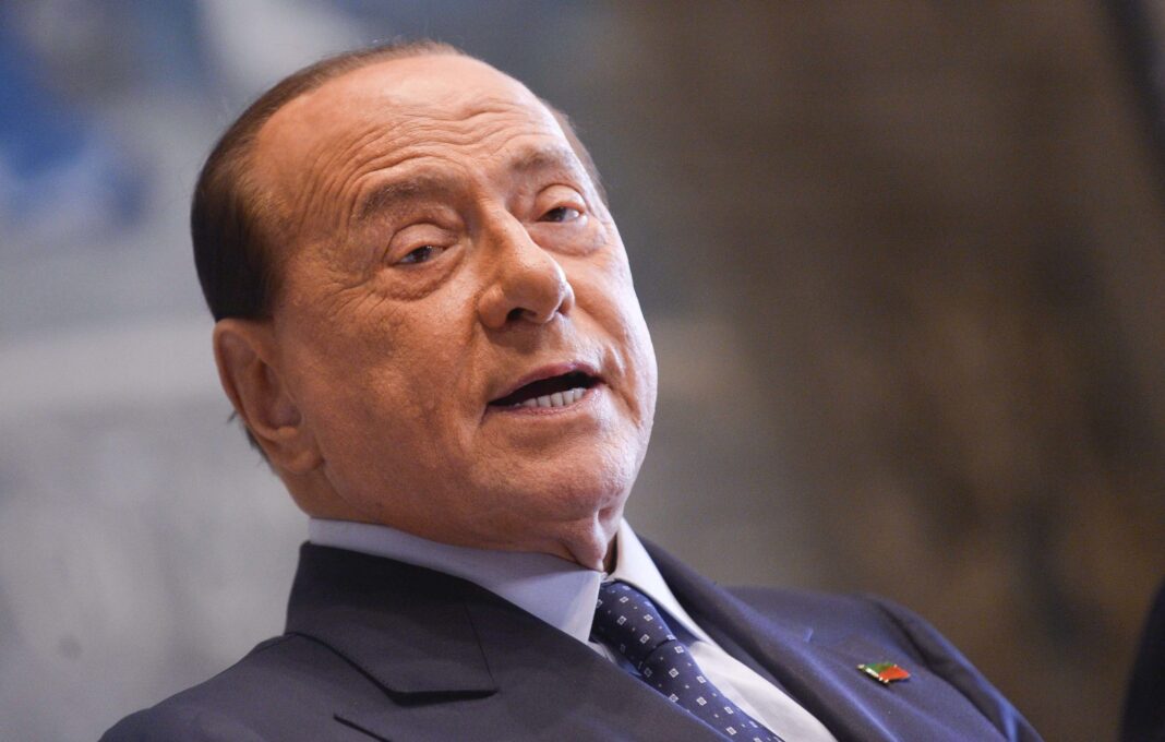 Quirinale, Berlusconi: “Non sosterremo un altro esecutivo senza Draghi premier” Quirinale, Berlusconi: “Non sosterremo un altro esecutivo senza Draghi premier”