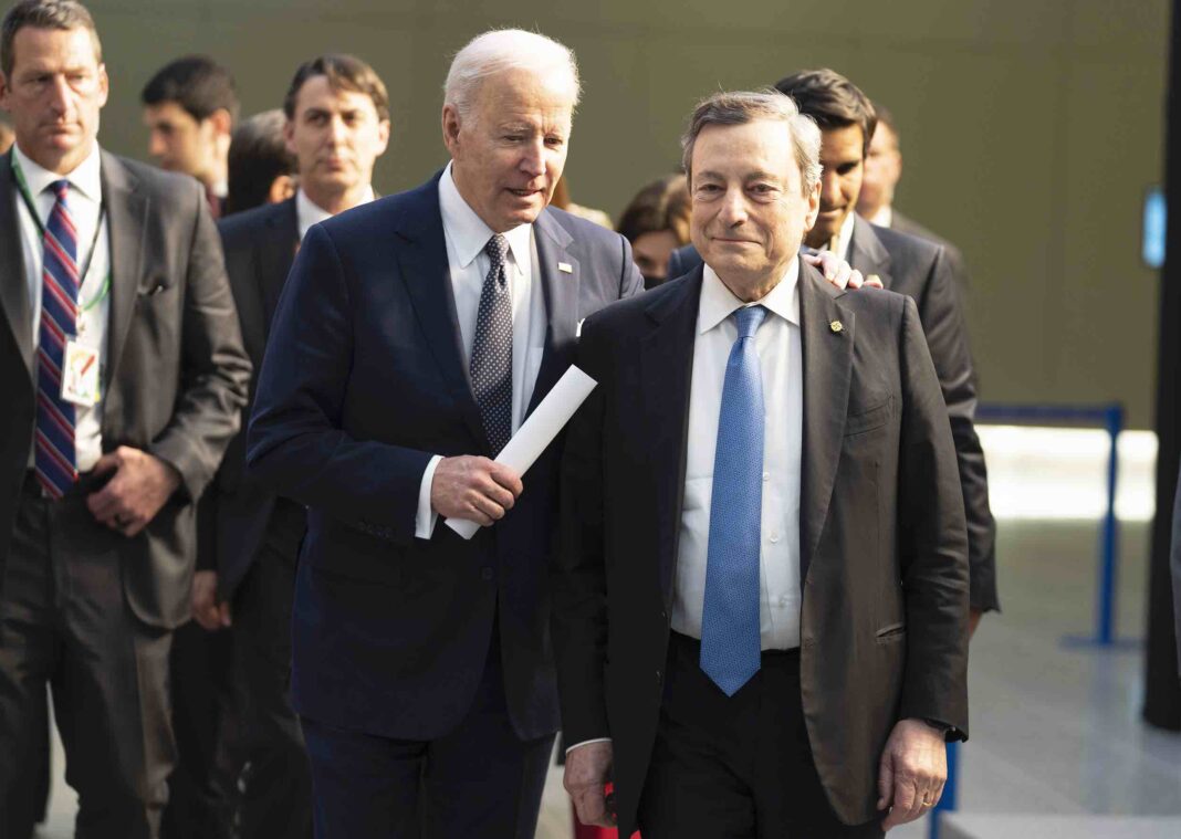 Ucraina, Biden alla Polonia: “Orgogliosi del vostro impegno umanitario” Ucraina, Biden alla Polonia: “Orgogliosi del vostro impegno umanitario”