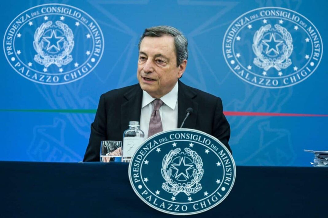 Ok al decreto Taglia prezzi da 4,4 miliardi. Prezzo benzina e gasolio giù di 25 centesimi Ok al decreto Taglia prezzi da 4,4 miliardi. Prezzo benzina e gasolio giù di 25 centesimi