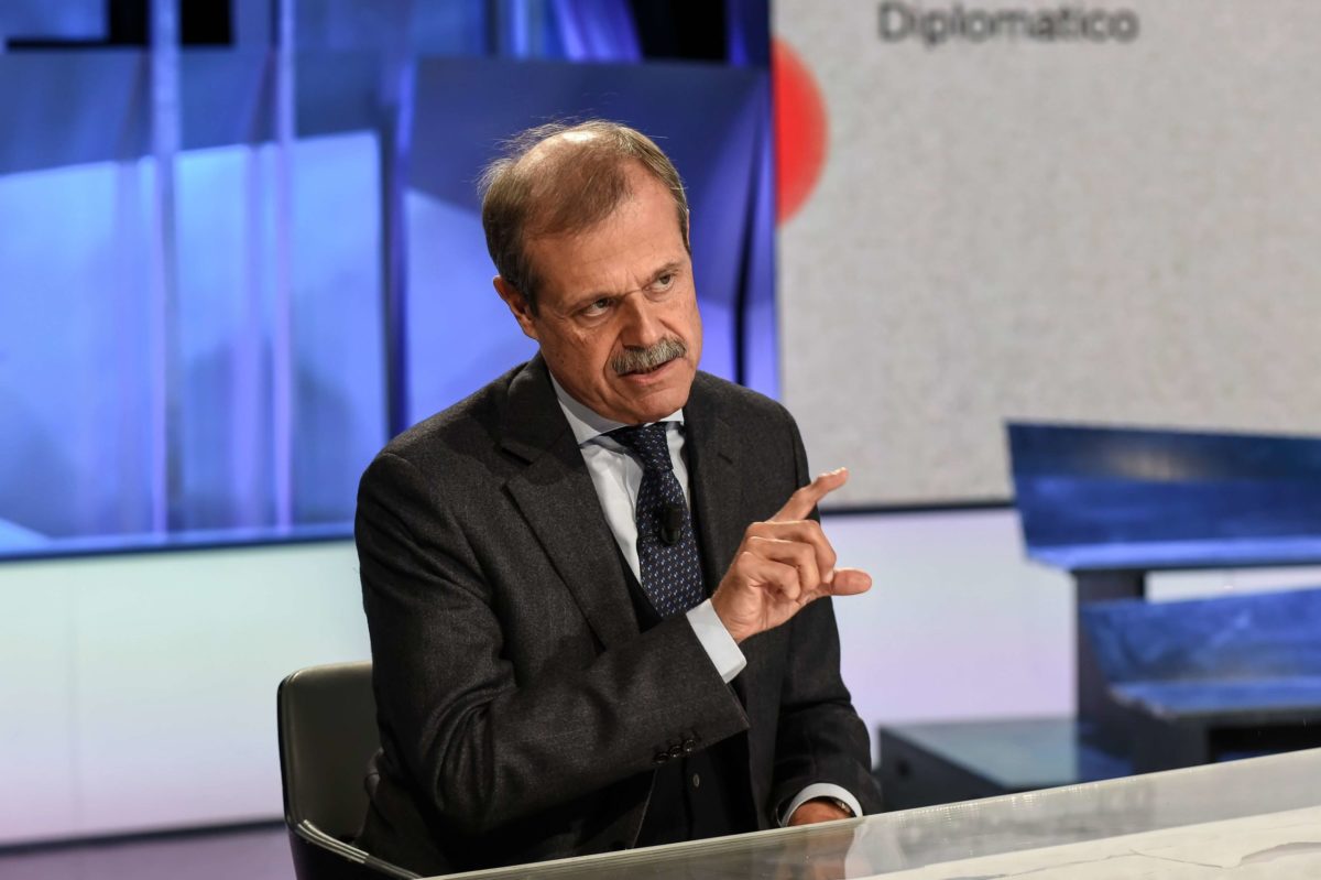 Il diplomatico Massolo: “Con la Russia ci attende un’epoca di conflitto” Il diplomatico Massolo: “Con la Russia ci attende un’epoca di conflitto”