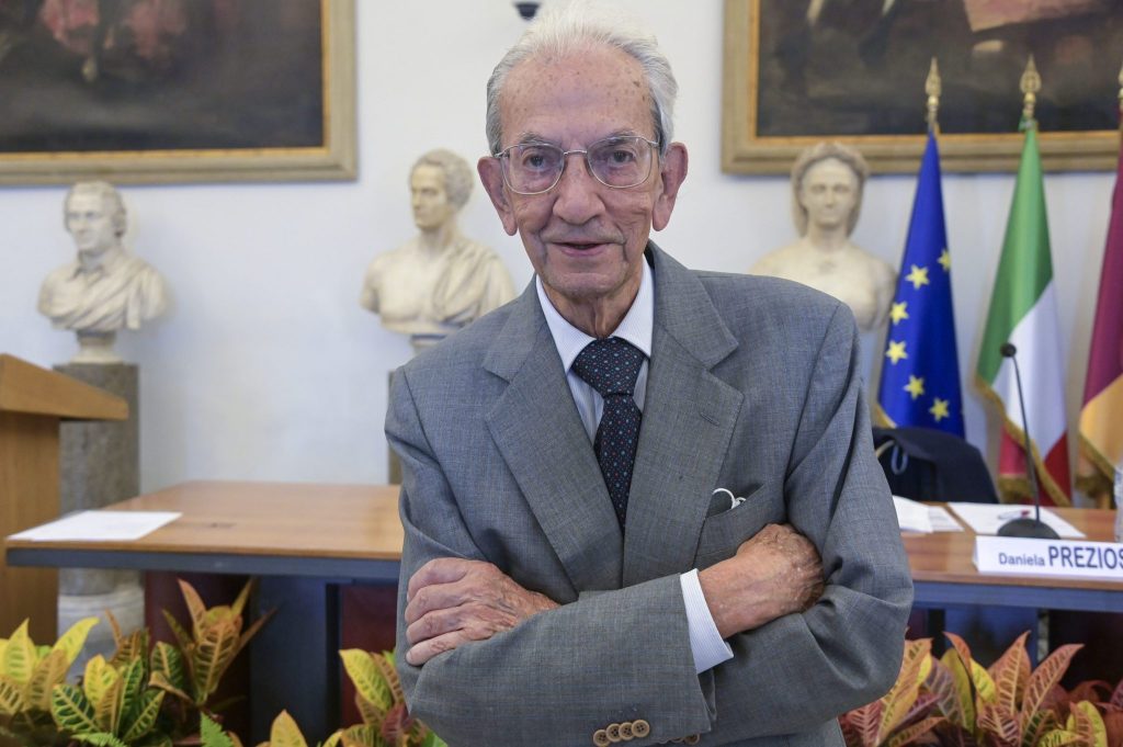 Addio al partigiano Carlo Smuraglia, l’Anpi: “Il suo nome resterà nella storia” 1 image 1