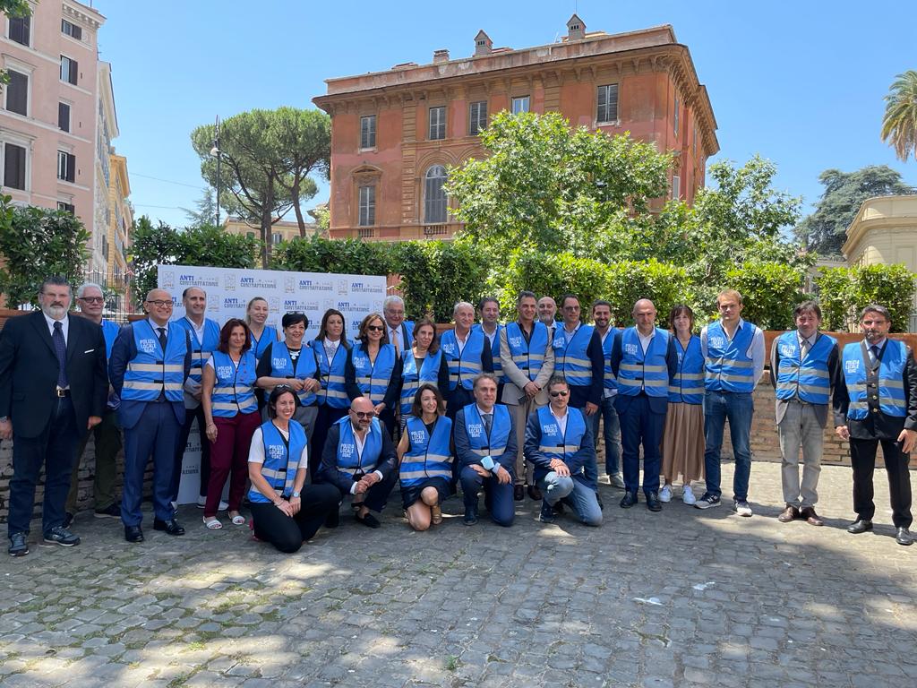 Convegno Anci anticontraffazione, Gianluca Quadrini, Delegato Attività Produttive Anci Lazio, commenta, interviene e ribadisce l’importanza della lotta alla contraffazione e della sensibilizzazione alla cultura della legalità 1 895bf25c b156 483f b90e 84b4c08d6642