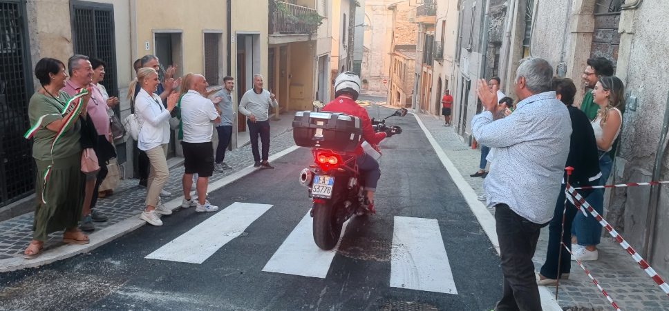 FERENTINO, CONCLUSO IL PRIMO STEP DEI LAVORI A SANT’AGATA: IERI SERA RIAPERTA AL TRAFFICOVIA GARIBALDI DOPO GLI INTERVENTI PER PAVIMENTAZIONE, MARCIAPIEDI E SOTTOSERVIZI 1 IMG 20220708 202310