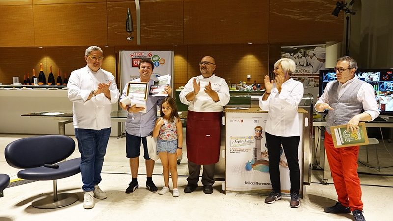 Festival della Sostenibilità: a Esposizioni nel Re Cook Show i vincitori del contest Recupera e Ricicla in Cucina per proposte internazionali e fusion; i prossimi appuntamenti tra esposizioni, auto riciclate e workshop 1 1 alex bertrando PREMIAZIONE