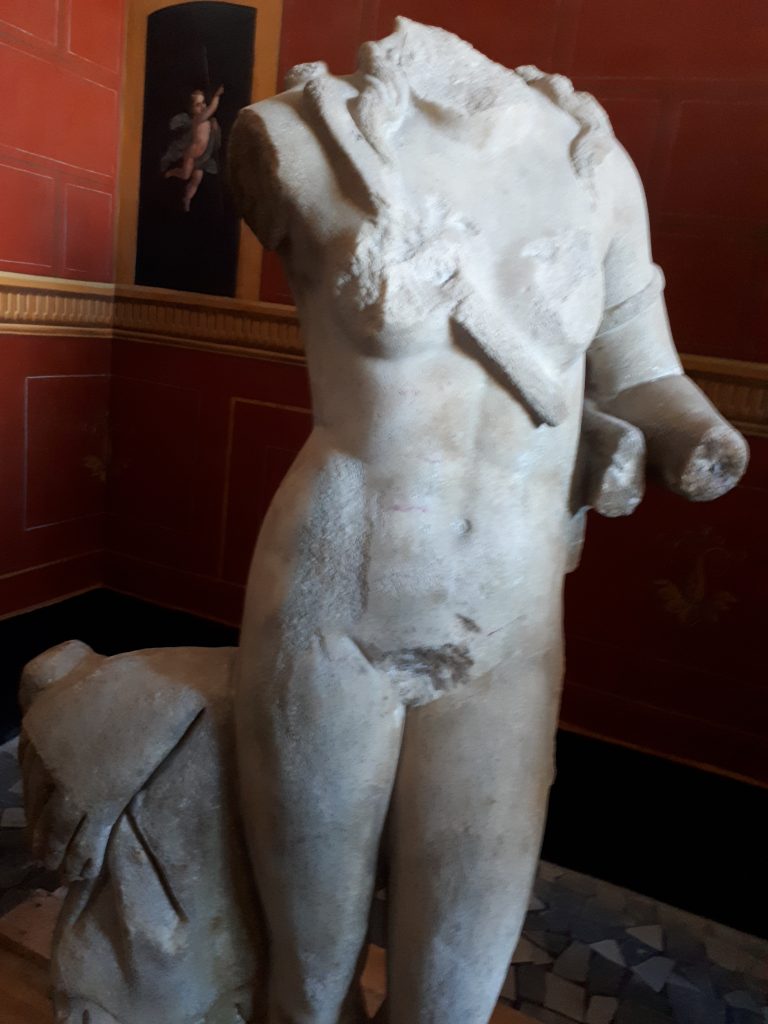 Il restauro delle statue delle Terme di Agnano svelato al pubblico 2 20220921 113340