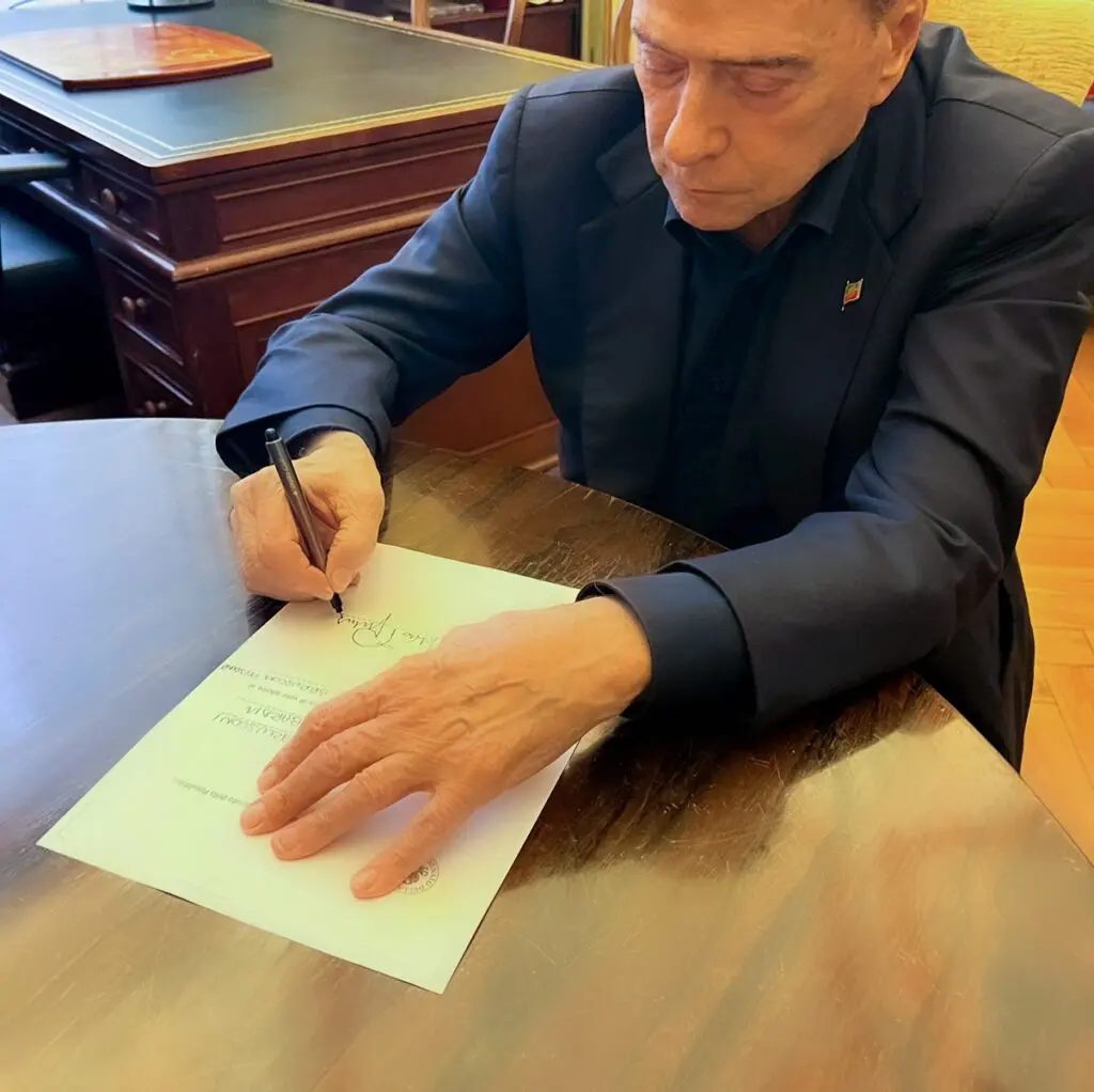 Berlusconi in Senato dopo 9 anni: “Eccomi di nuovo” 1 image 3