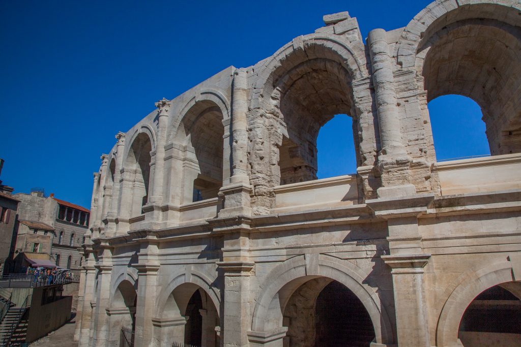 <strong>I profumi della Provenza presentati a Napoli</strong> 1 Arles foto P. AGUILAR Provence Tourisme