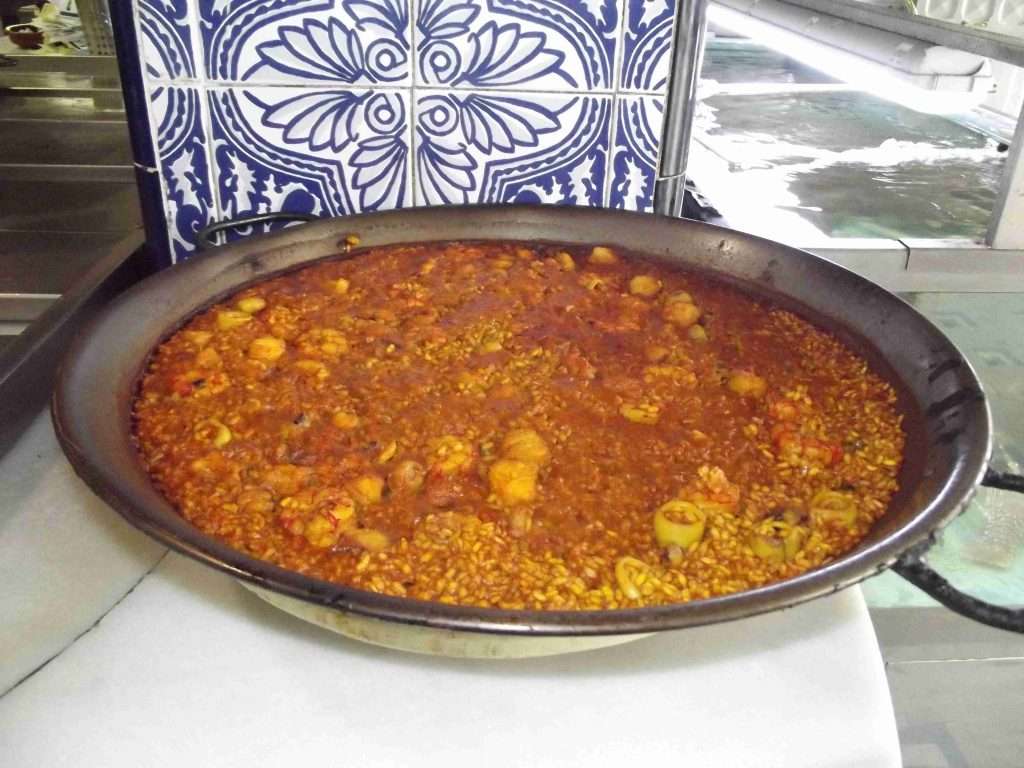 <strong>Valencia: la destinazione perfetta in ogni periodo dell’anno</strong> 3 La Paella valenciana