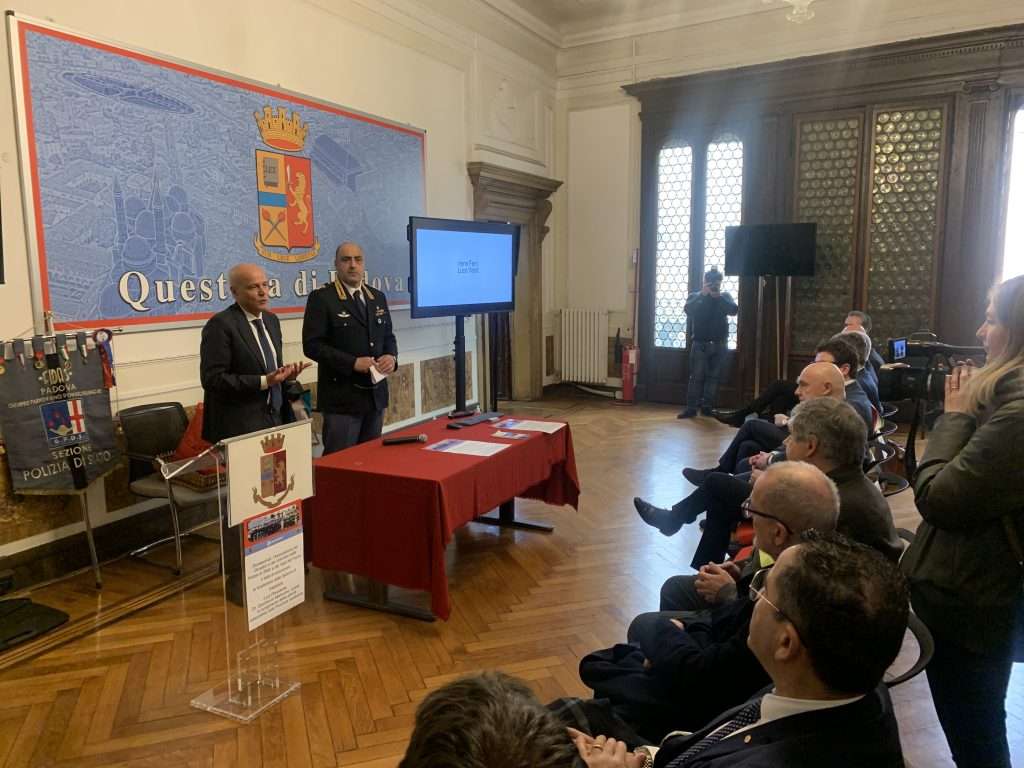 POLIZIA DI PADOVA – Presentata in Questura la Sezione padovana dell’Associazione Donatori Nati – Polizia di Stato 1 IMG 0559