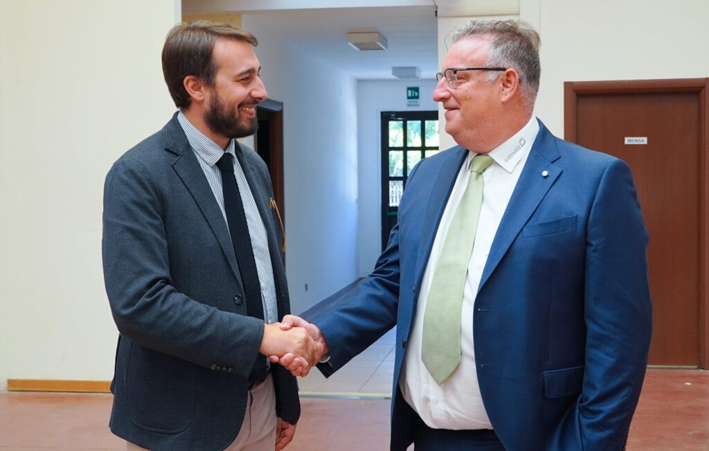 Gli amministratori comunali e regionali visitano BDTronic Italia alla presenza del CEO Vandernrhijn 1 01