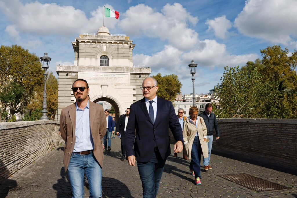 ROMA; SOPRALLUOGO GUALTIERI INTERVENTO DI PULIZIA ACROBATICA A PONTE MILVIO 1 WhatsApp Image 2023 10 28 at 13.24.45 1