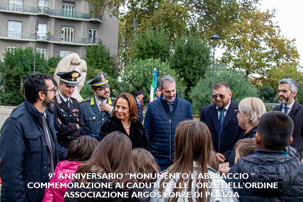 9° ANNIVERSARIO "MONUMENTO L'ABBRACCIO"- COMMEMORAZIONE AI CADUTI DELLE FORZE DELL'ORDINE 7 2N3A0653