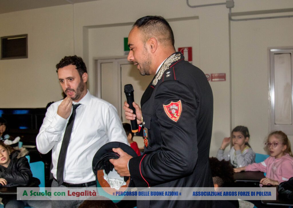 A Scuola con Legalità - L' Associazione ARGOS incontra le scuole 1 2N3A3009