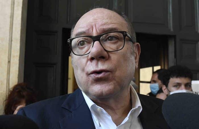Anche Carlo Verdone aggredito a Milano: “Ho avuto più paura che a Roma” Anche Carlo Verdone aggredito a Milano: “Ho avuto più paura che a Roma”