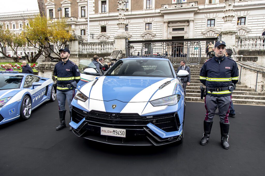 Lamborghini Urus Performante donata alla Polizia di Stato 1 2A7A2377 Migliorato NR