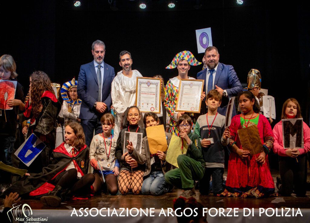 ARGOS a Scuola con Legalità - Giornata Mondiale contro il Bullismo - Con la straordinaria partecipazione della Fanfara, dei Reparti Cinofili - Artificeri della Polizia di Stato 20 20240207 UNA GRASSA DOMENICA 1017