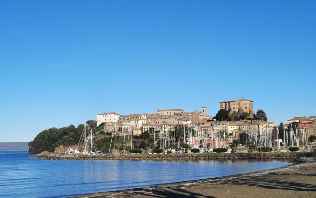 Le aziende del territorio e il Comune di Capodimonte insieme per valorizzare il paese 1 CAPODIMONTE Lago di Bolsena foto Ufficio Stampa Naturalmente Capodimonte Copia