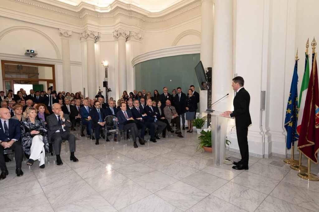 Polizia Di Stato: inaugurazione sala riunioni ad Alessandra Pacifico e Maria Cristina Ascenzi 1 Foto 2