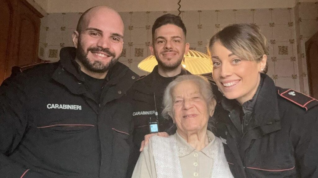 Anziana di 97 anni in lacrime chiama i Carabinieri e gli fa trovare una torta. Il plauso di Meloni: “Bravi” 1 manifestazione bologna 2 1024x576 1