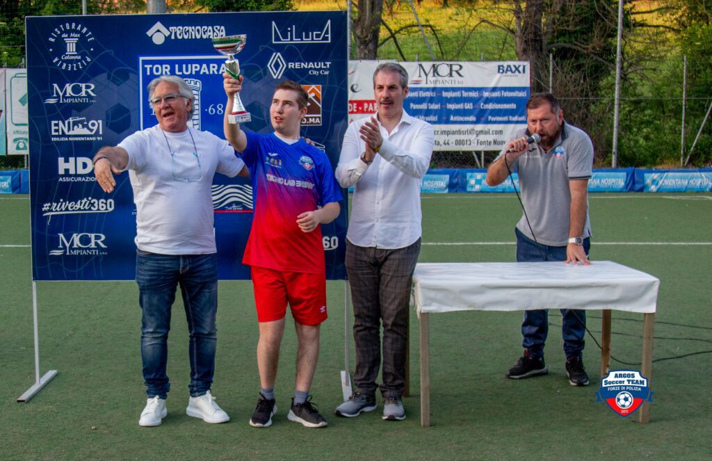 CALCIO di RIGORE - Calcio delle Buone Azioni ARGOS Soccer Team Forze di Polizia - Grande Successo al "Domenico Mammoliti" 3 IMG 0248