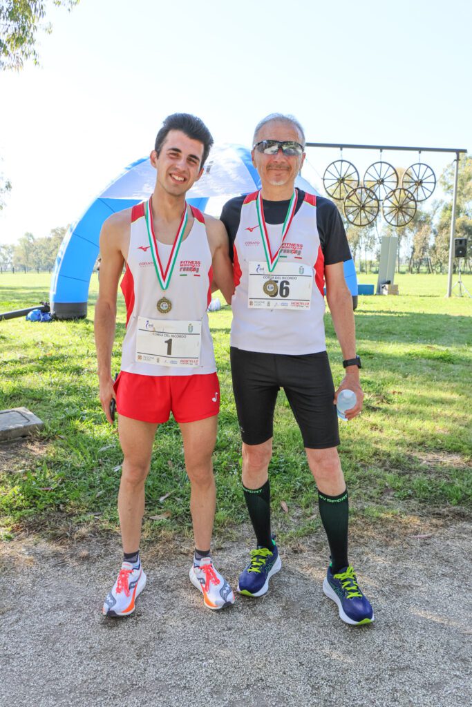 Gabriele Carraroli e Pamela Gabrielli vincono la prima edizione della Corsa del Ricordo di Latina 2 gabriele e massimo carraroli al traguardo