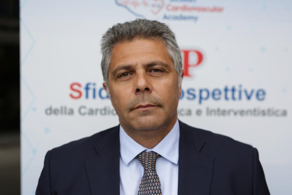 Lo scompenso cardiaco provoca il 60% dei ricoveri cardiologici e rappresenta una voce di costo crescente per il SSN 2 Antonio Micari