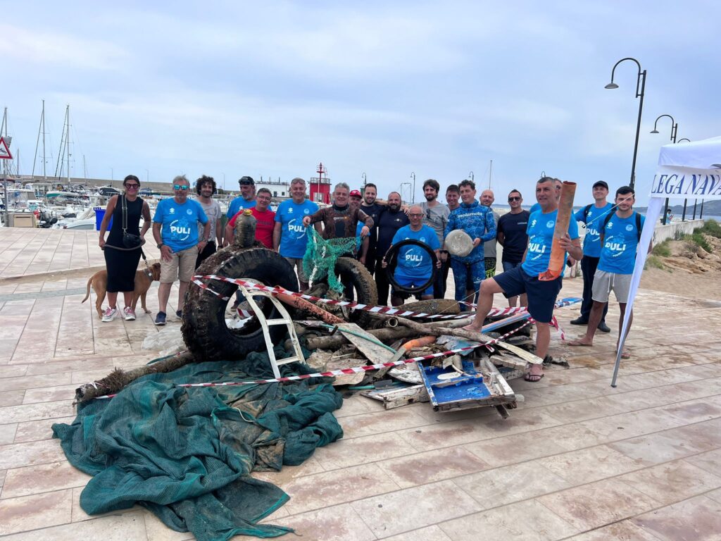 TORNA “PULIFONDALI E PULISPIAGGE” 1 I rifiuti raccolti nelle acque di Crotone nel 2023