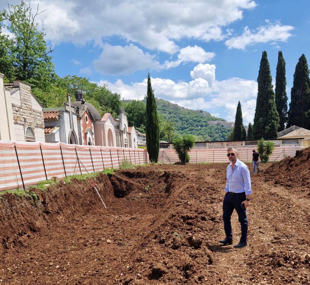 ROCCASECCA, PROSEGUONO I LAVORI DI AMPLIAMENTO DEL CIMITERO COMUNALE: VERRANNO REALIZZATI 432 NUOVI LOCULI 1 IMG 20240510 WA0033