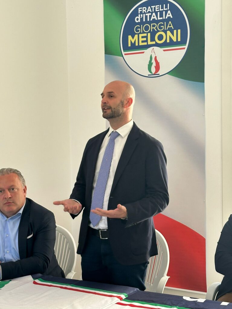 PROCACCINI INAUGURA IL POINT ELETTORALE A CISTERNA 1 Point Cisterna 2