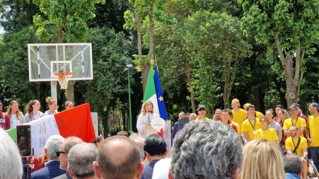 A Caivano la Premier Meloni inaugura il centro sportivo: “Prima l’orrore, ora qui c’è speranza” 1 meloni caivano 1 1024x576 2
