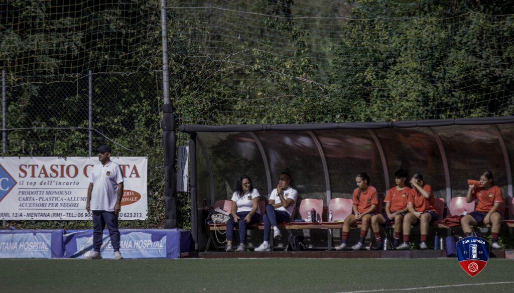Fonte Nuova - Arriva la Roma Calcio Femminile 1965 allo stadio Comunale Domenico Mammoliti 6 2N3A2192