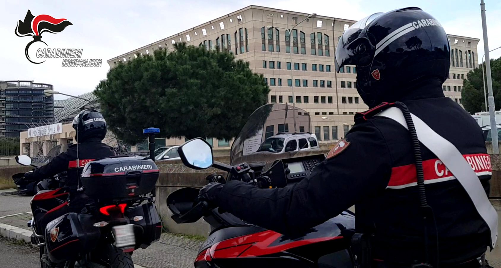 DEFERIMENTO DI 4 MINORI A SEGUITO DI RAPINA – INTERVENTO DEI CARABINIERI DELLA STAZIONE DI REGGIO CALABRIA PRINCIPALE DEFERIMENTO DI 4 MINORI A SEGUITO DI RAPINA – INTERVENTO DEI CARABINIERI DELLA STAZIONE DI REGGIO CALABRIA PRINCIPALE
