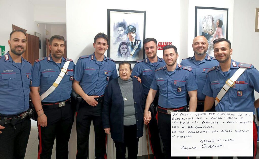 OPERAZIONE “GAME OVER”: I CARABINIERI SGOMINANO TRUFFATORI AI DANNI DI ANZIANI 1 Foto Signora
