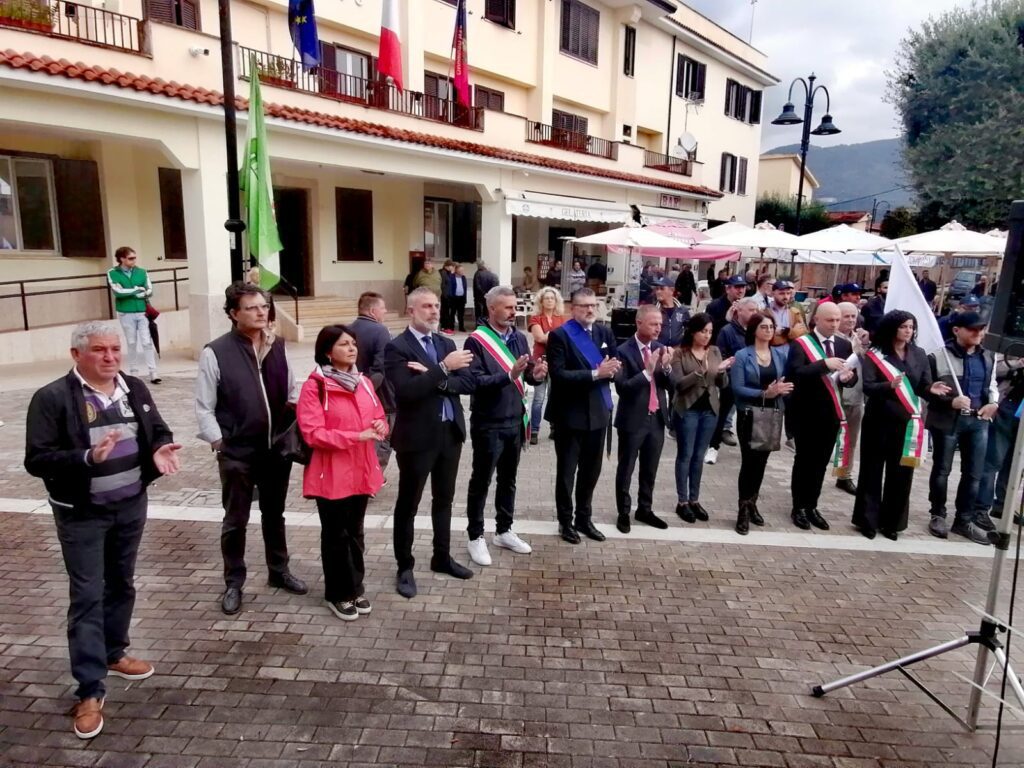 L'AUTOMOTIVE MERITA DI PIÙ: A PIEDIMONTE SAN GERMANO LO SCIOPERO PER CHIEDERE A STELLANTIS IL CAMBIO DI STRATEGIA E SALVARE IL COMPARTO 1 Sciopero automotive 2