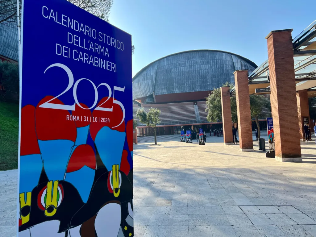 La presentazione del Calendario Storico dei Carabinieri, realizzato con il contributo dell’artista Marco Lodola e dello scrittore Maurizio de Giovanni, e dei prodotti editoriali 4 foto 5 1