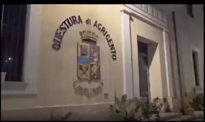 Agrigento: eseguito il fermo di 3 “scafisti” da parte della Polizia di Stato - Guardia di Finanza - Guardia Costiera 2 3 1 png 1