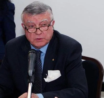 Napoli, presentato il libro di Alberto Alovisi “Che vita ragazzi…che vita!” 2 Alberto Alovisi1 jpg