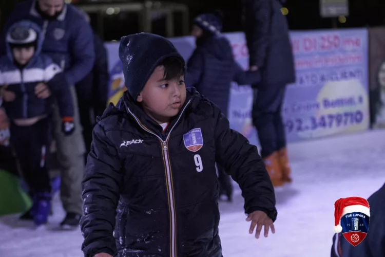 Fonte Nuova - l'Asd Tor Lupara 1968 al Fonte Nuova Christmas con i suoi piccoli calciatori - Il calcio mezzo di aggregazione comunicazione inclusione 5 2N3A8640