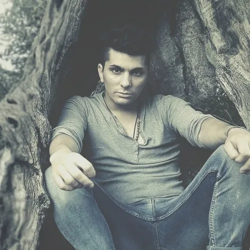 Vito Romanazzi lancia il singolo "Pensavo fosse amore" 1 FOTO 2