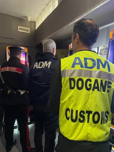 ADM: PROSEGUE TUTELA CITTADINI DA GIOCO ILLEGALE GRAZIE AL COPREGI 1 IMMAGINE CC
